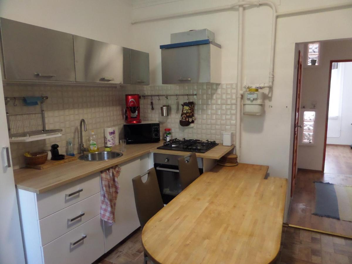 Drs Apartment, Fully Renovated Flat Budapest Bagian luar foto